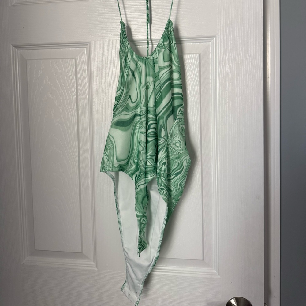 Princess Polly Green Swirl Top